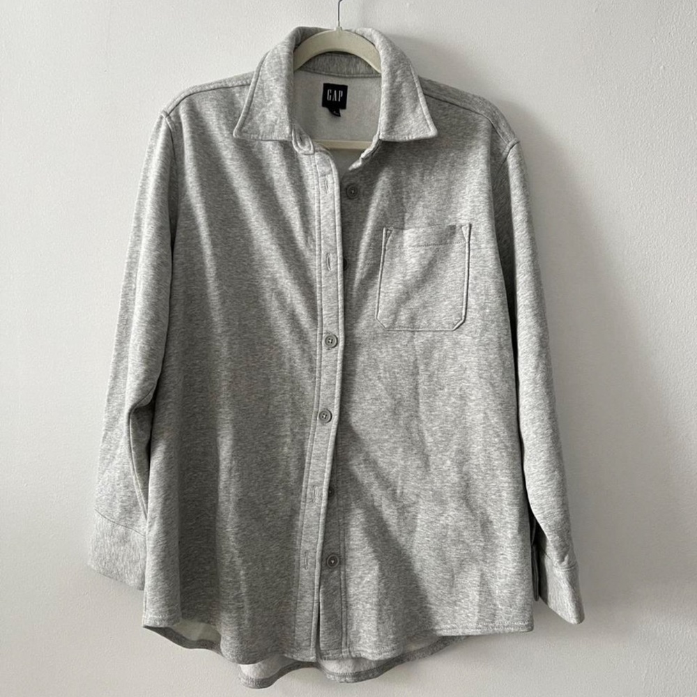 GAP Woman oversized Casual Light Gray Button Down Shirt